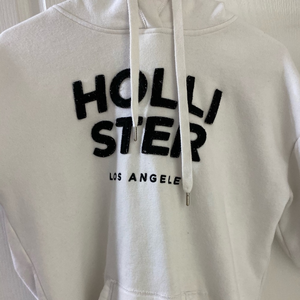 White hollister hoodie